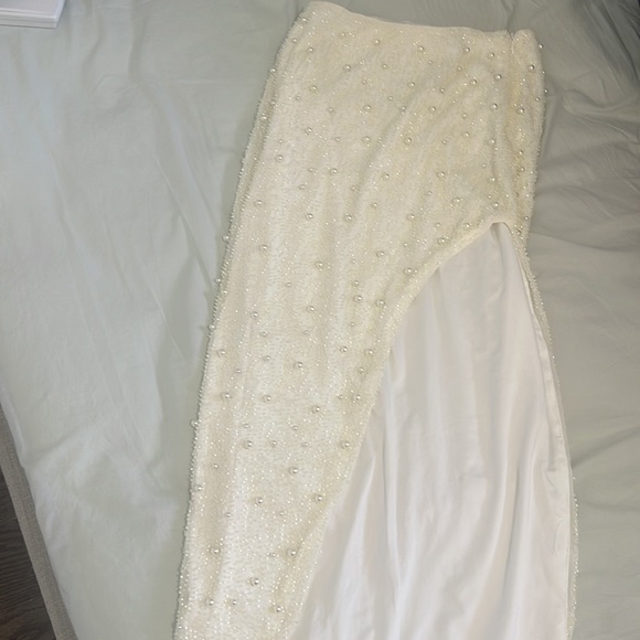 Two piece embellished top and skirt - Picture 4 of 5